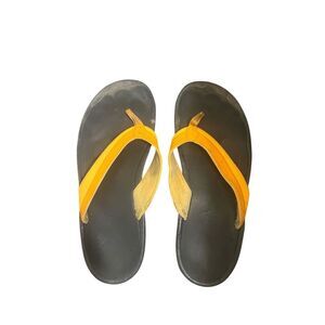 ✨OLUKAI Women's Ohana Sz 9 Sandals✨